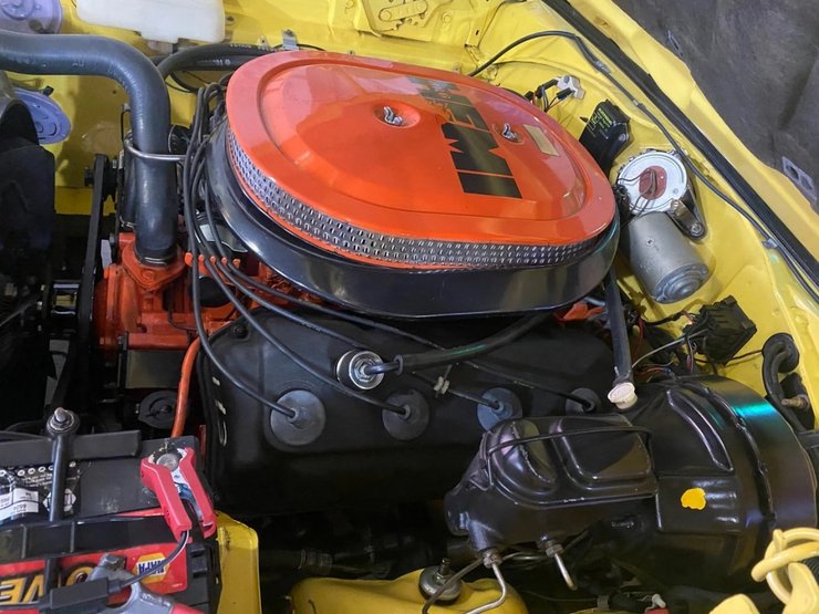 Plymouth Hemi Superbird продается на eBay