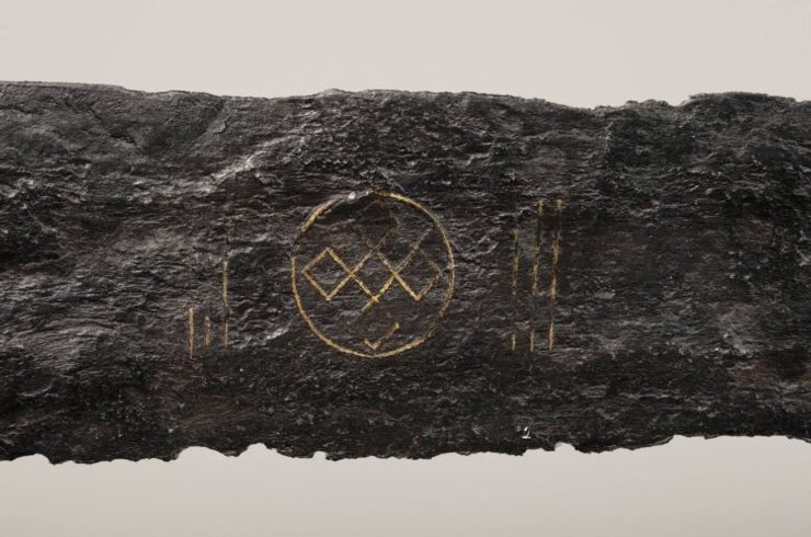 символ на мече