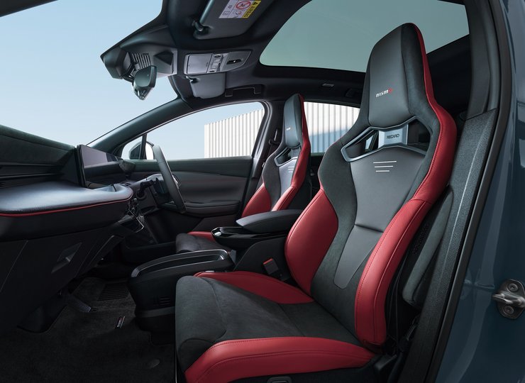Сиденье Recaro для Nissan Салон Nissan Leaf Nismo