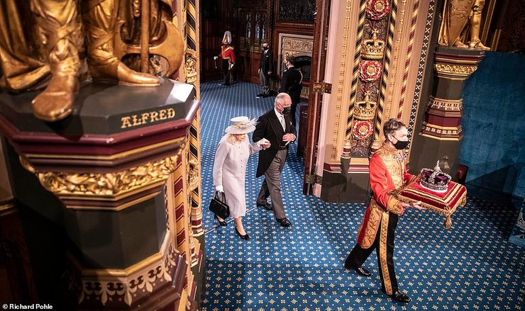 принц Чарльз, королева елизавета, парламент