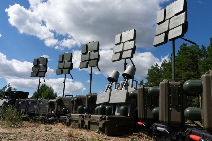 Системи радіоелектронної боротьби та розвідки на полігоні