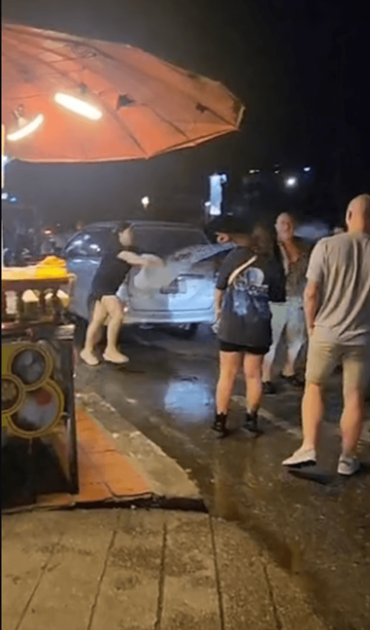 Карма настигла британця