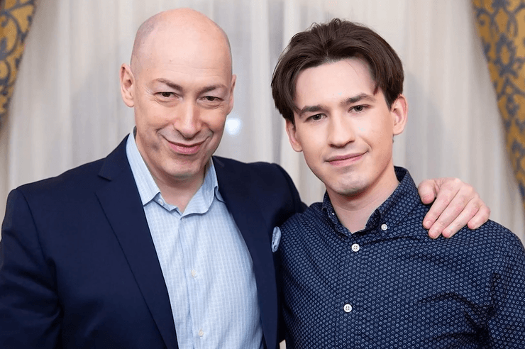 син Гордона чи мобілізується