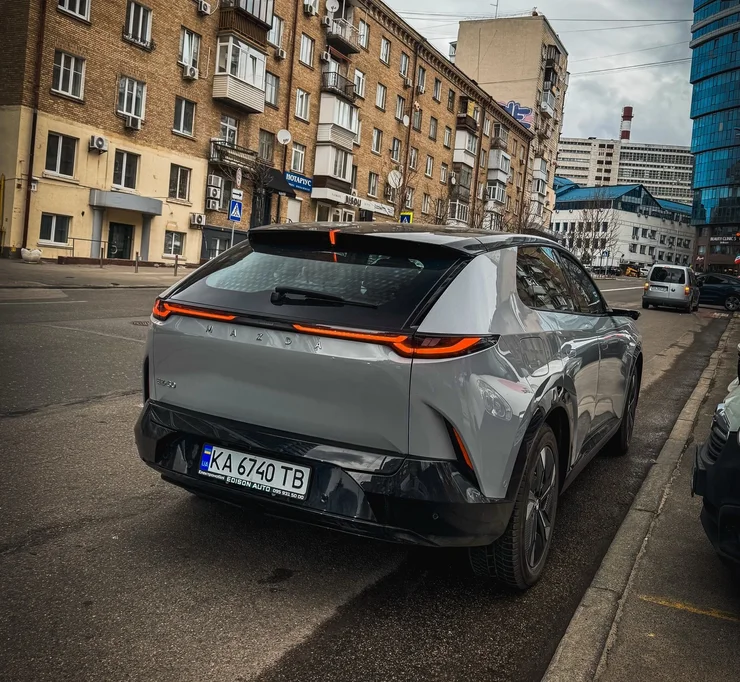 Mazda EZ-60 у Києві