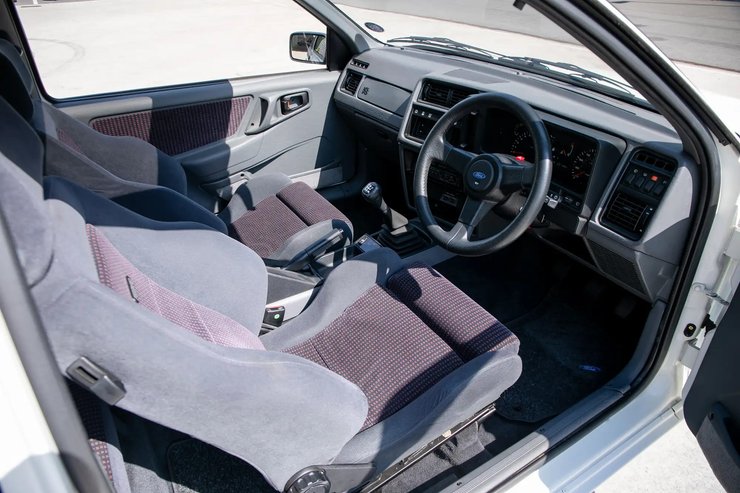 Салон Ford Sierra RS