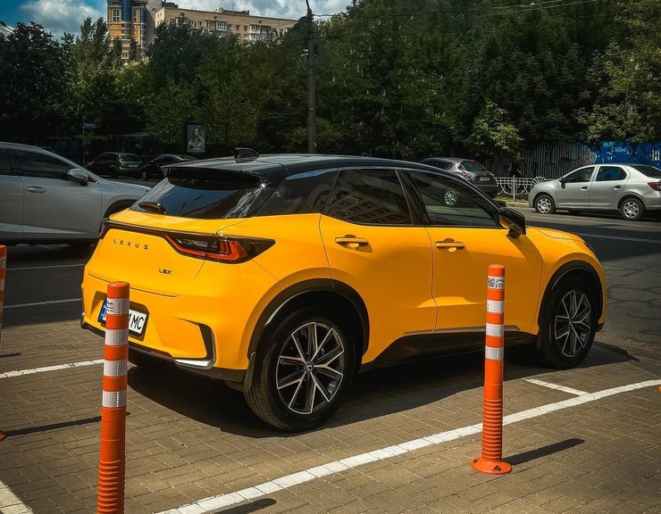 Lexus LBX, Новий Lexus LBX, Lexus LBX 2024, кросовер Lexus, Lexus LBX в Україні