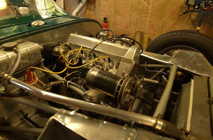 двигатель лотус 11