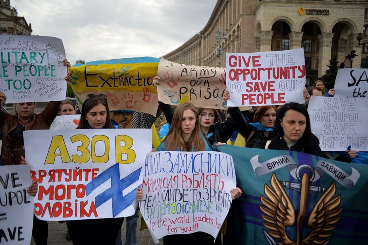 захисники маріуполя, доля бійців азова, врятувати бійців азова, полк азов, як врятувати бійців з азовсталі, ситуація в маріуполі, азовсталь в облозі, маріуполь азов, бої за азовсталь, деблокада азовсталі, що відбувається на азовсталі, Що таке процедура екстрашен