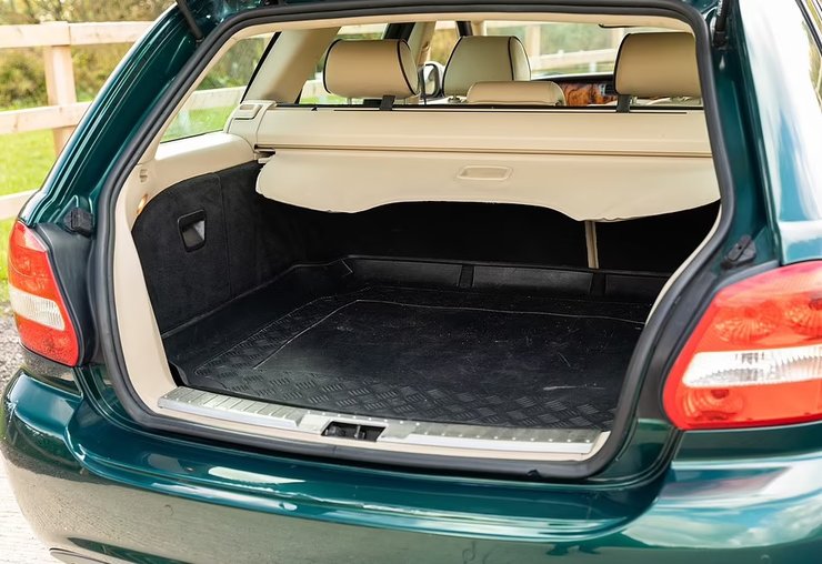 Jaguar X-Type, універсал Jaguar, авто королеви Єлизавети, авто Єлизавети ІІ, авто королеви Великобританії