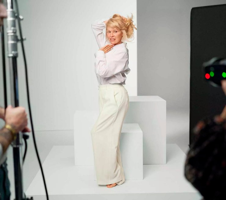 Памела Андерсон фотосессия 2025