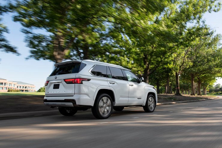 Toyota Sequoia 2023, Toyota Sequoia, нова Toyota Sequoia, гібрид Toyota Sequoia