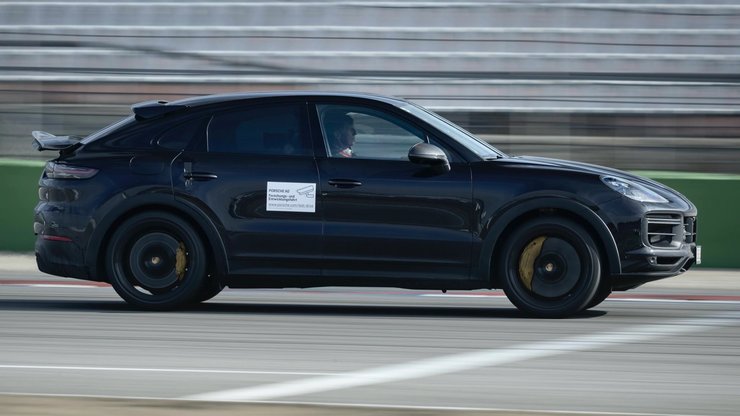 Porsche Cayenne Turbo S Coupe