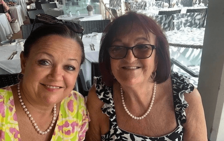 Пенсіонерка, жертва шахраїв, виманили гроші, літня жінка, віддала гроші незнайомцю, спілкувалися в мережі, листується з рок-зіркою