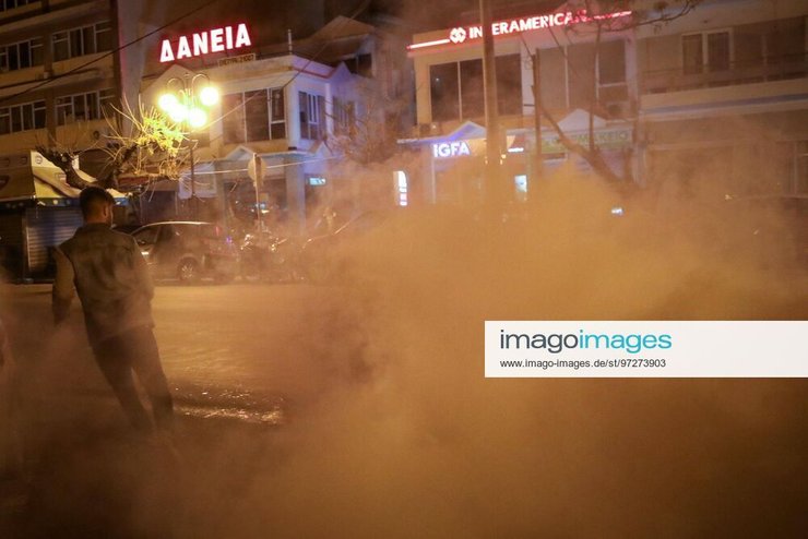 слезоточивый газ остров лесбос протесты