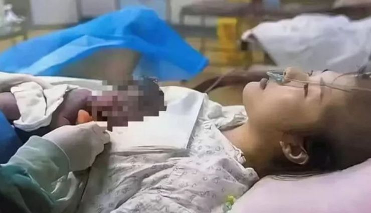 Жінка з Китаю народили темношкіру дитину, як це могло статися, вагітність, пологи, діти