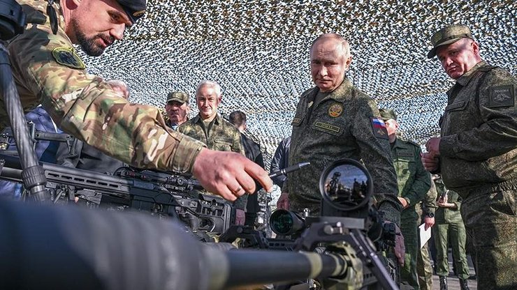 путин в военной форме