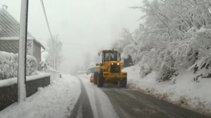 Снежная буря, Балканы, Босния и Герцеговина, 26 декабря, дорога