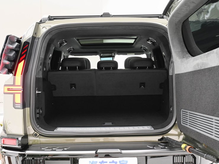 багажник Dongfeng Warrior 817, новый Dongfeng Warrior, Dongfeng Warrior M817, китайский внедорожник, Dongfeng Warrior M817