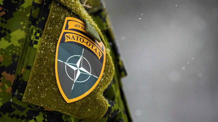 шеврон нато