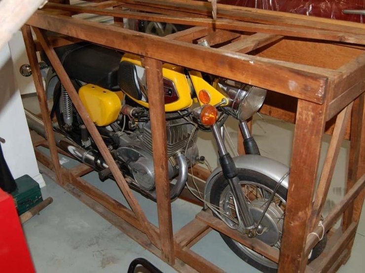 MZ TS 250, MZ TS 250 1976, мотоцикл MZ, байк MZ, капсула времени