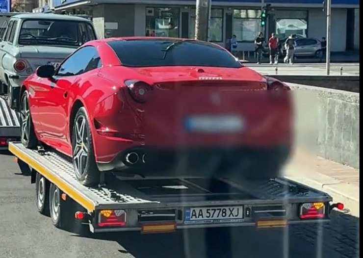 Ferrari California