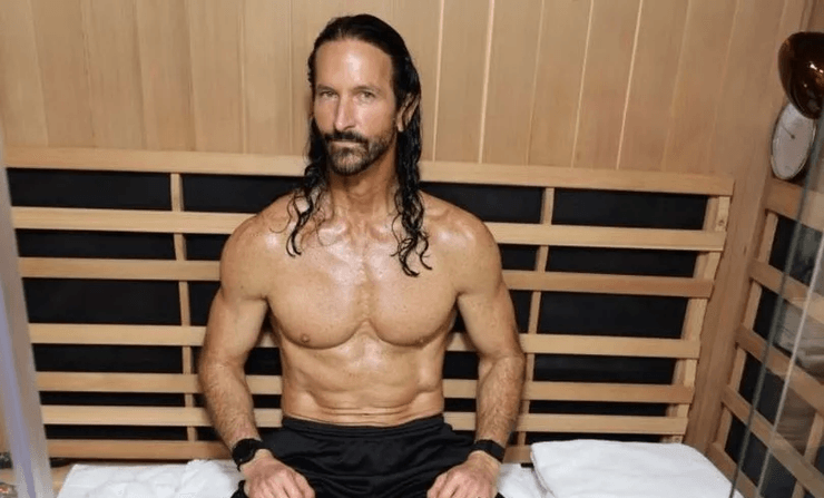 Биохакер, Дэйв Паскоу, повернул старение вспять, процесс старения, биологические часы, поделился секретом, секрет долголетия