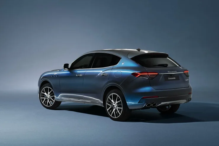 дизайн Мазерати Levante Hybrid