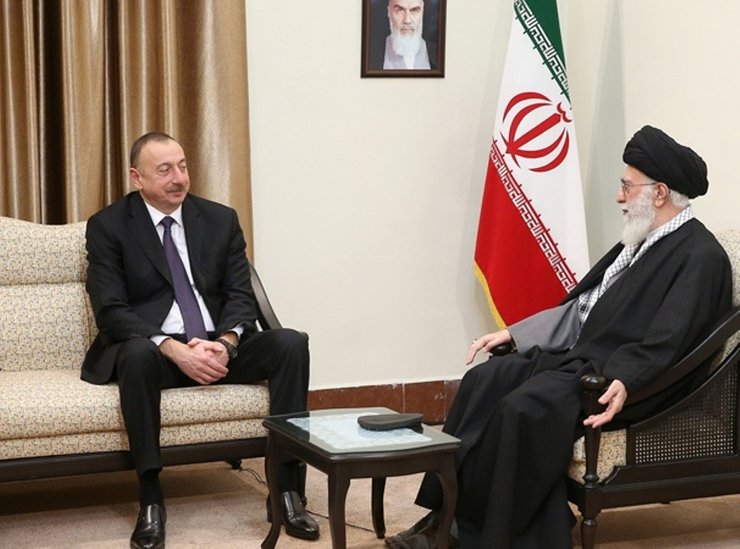 Рахбар Ірану аятолла Алі Хаменеї та президент Азербайджану Ільхам Алієв