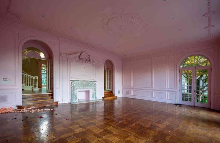 Найдорожчий будинок у Канаді зрівняли із землею бульдозером, чому знесли особняк