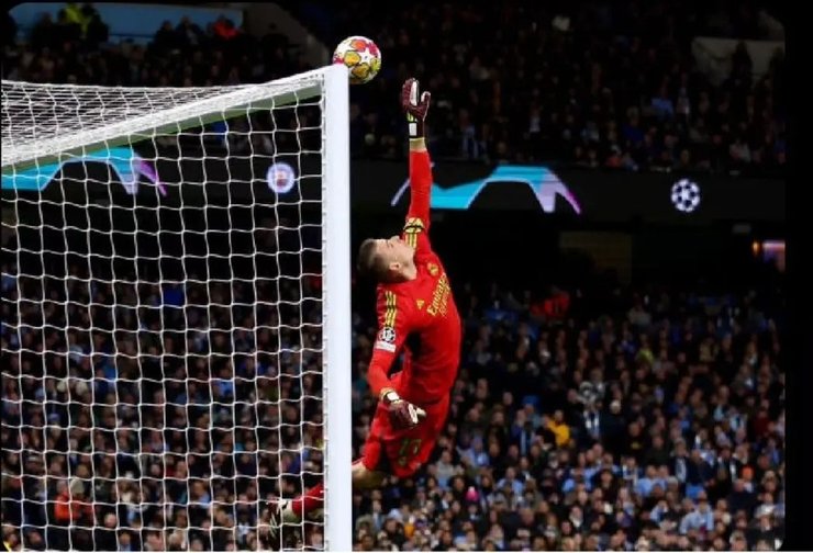 Андрей Лунин