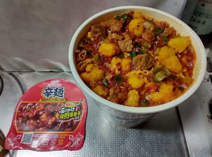 Сокусекисай Ояма из Японии ежедневно ел лапшу быстрого приготовления, что с ним произошло, как такой рацион повлиял на мужчину