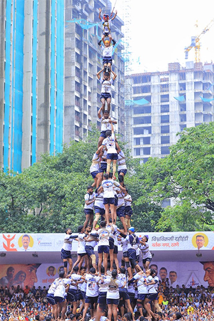 Пирамида из людей