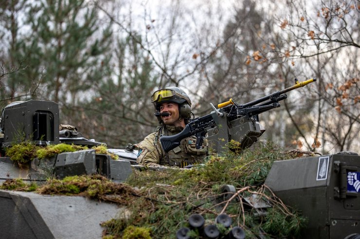 Танк Challenger 2