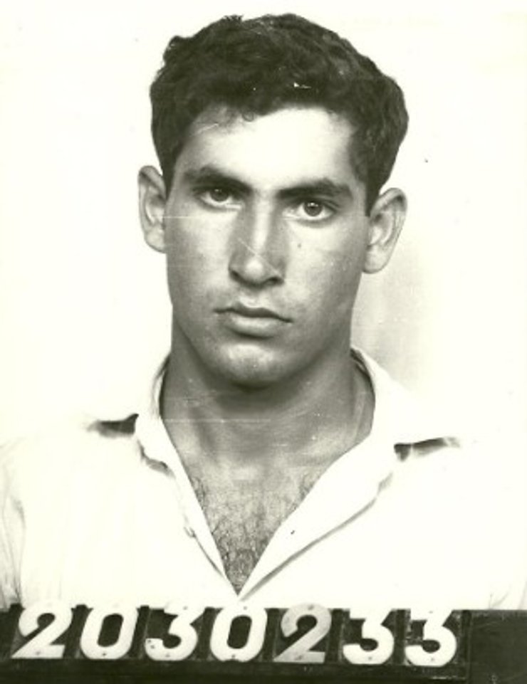 Биньямин Нетаньяху в молодые годы в униформе ЦАХАЛа