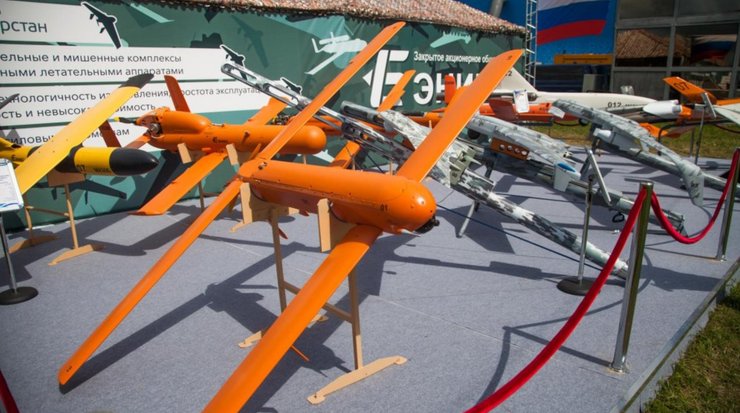 Російський безпілотник Е95М від компанії "ЕНІКС"