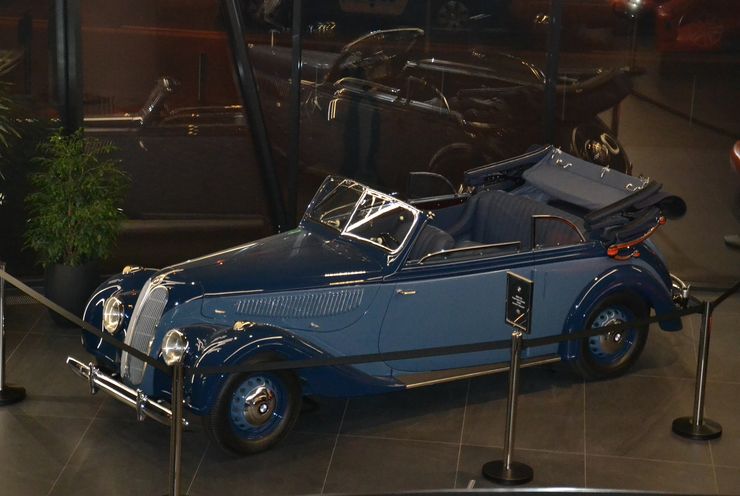 BMW 335, ретро авто, выставка авто, выставка авто