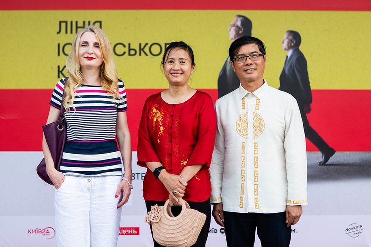 Господин Нгуен Хонг Тхакх, Чрезвычайный и Полномочный Посол Социалистической Республики Вьетнам в Украине