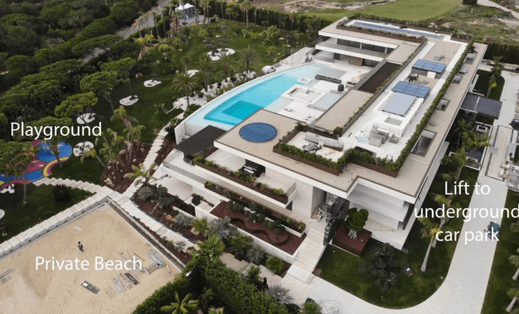 Особняк Роналду називають один із найбільших і найдорожчих приватних будинків у країні