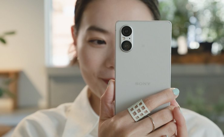 Телефон, Sony Xperia 5 V