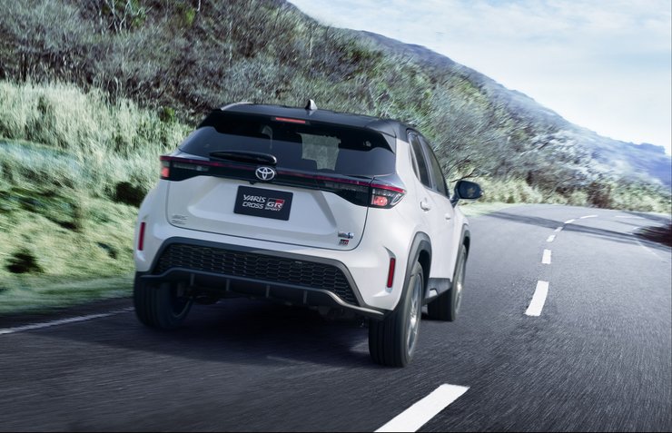 Toyota Yaris Cross 2022, Toyota Yaris Cross, Toyota Yaris Cross GR Sport, нова Toyota Yaris Cross, Тойота ярик крос