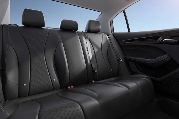 салон MG 5, новый MG 5, седан MG