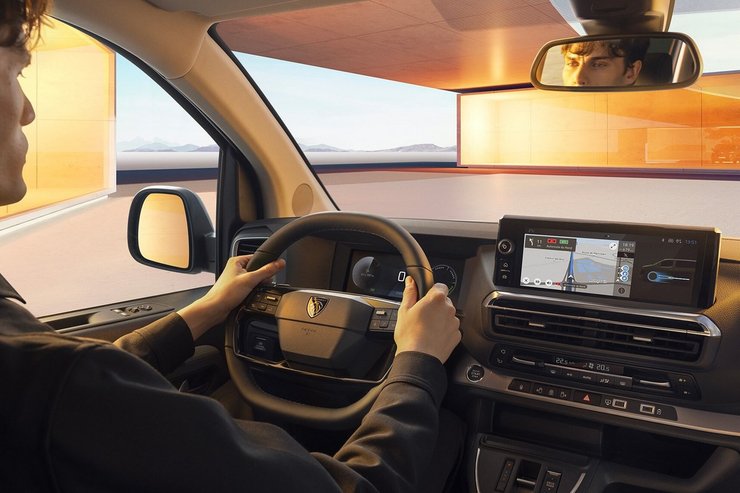 салон Peugeot Traveller, новий Peugeot Traveller, Peugeot e-Traveller, Peugeot Traveller 2023