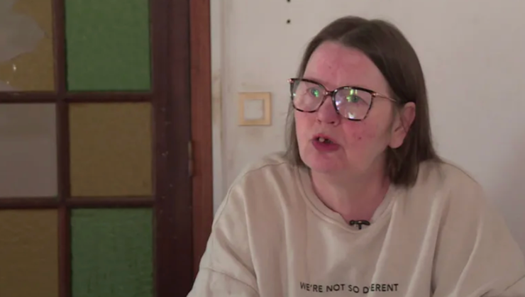 Работа для людей с инвалидностью, женщине 20 лет выплачивали зарплату за то, что она ничего не делала, Лоренс Ван Вассенхове