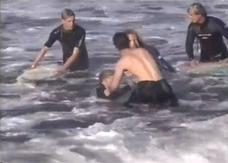 нападение акул