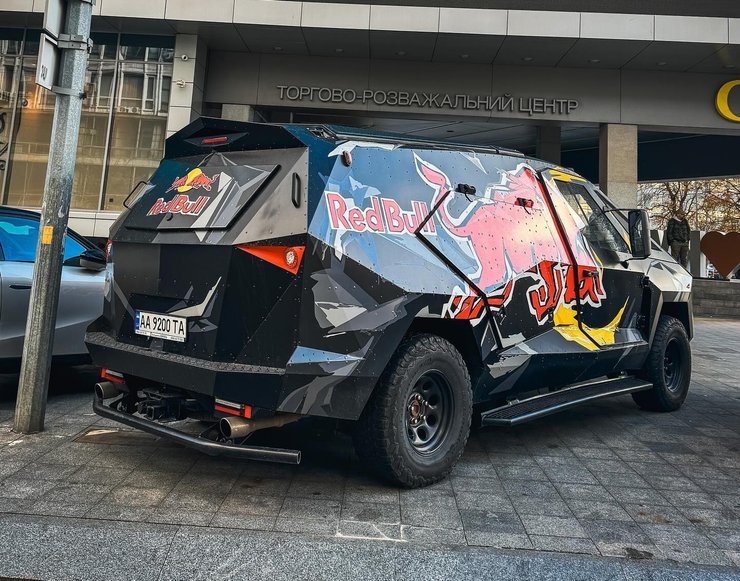 фургон ред булл, Red Bull LMX Taurus, Red Bull, LMX Taurus, Red Bull Rockit