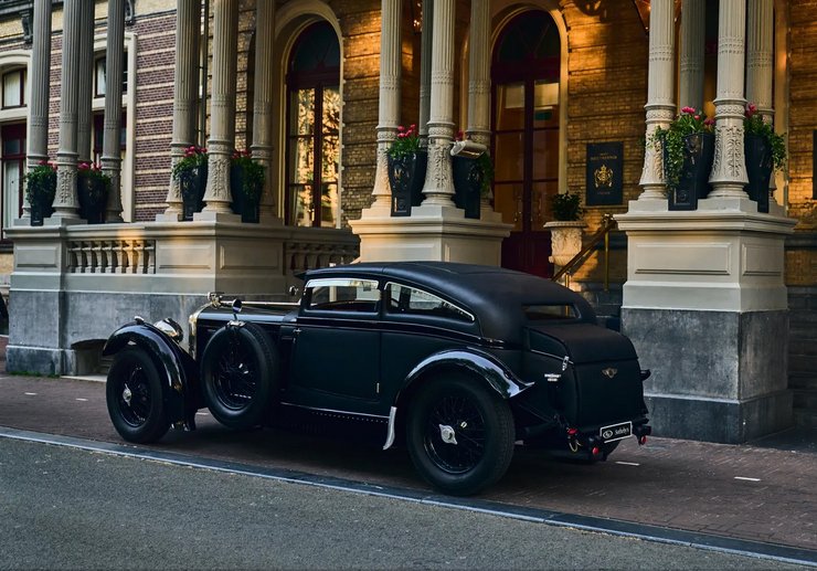 Bentley Speed Six Blue Train