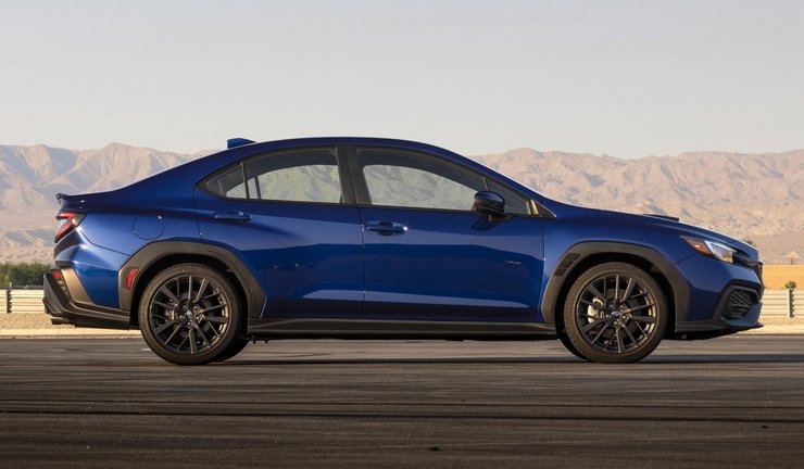 Новый седан Subaru WRX, экстерьер