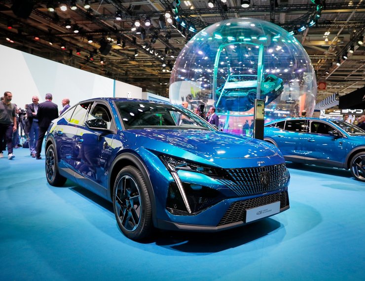 Новый Пежо 408, пежо 408, новый Peugeot 408, Peugeot 408 2023, Peugeot 408, кроссовер Peugeot 408