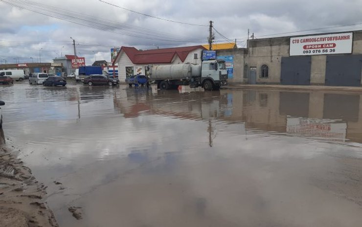 ринок, зливи, затоплення,