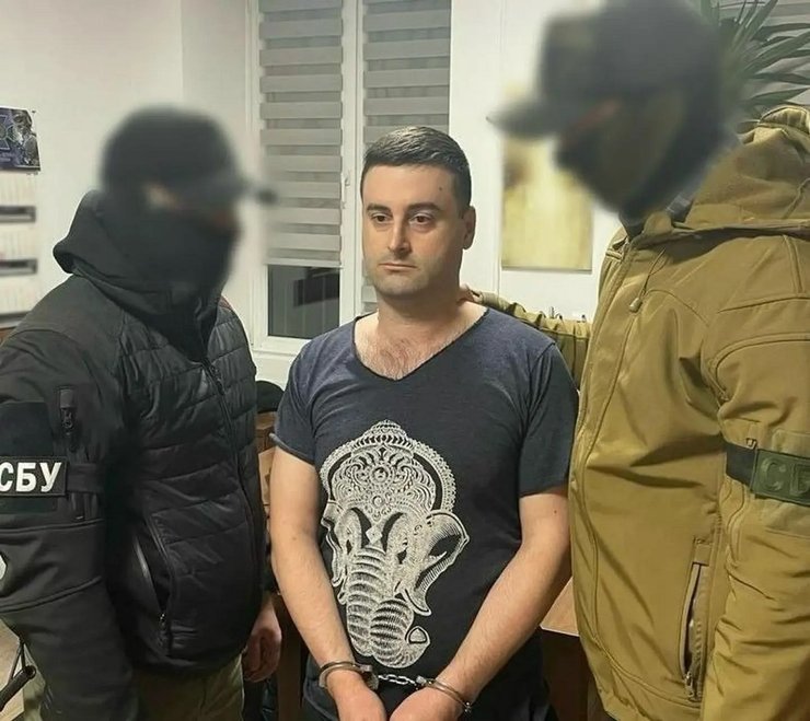 Молчанова затримали 1 квітня